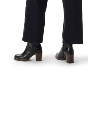 MIT ABSATZ - Stivaletti con tacco - schwarz