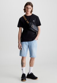 Calvin Klein Jeans - MONOLOGO 2 PACK - T-shirt basic - black/black Immagine in miniatura 1