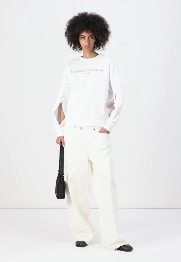 LOGO CREW NECK - Sweatshirt4