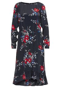 Svart blommig klänning med långa ärmar, prydd med röda och blå blommor, ett bälte att knyta i midjan och detaljer med volang längst ner. Mjuk tyg.