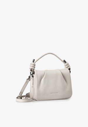 Borsa a mano in pelle beige chiaro con manico superiore e tracolla rimovibile, caratterizzata da una discreta stampa del marchio sul davanti.