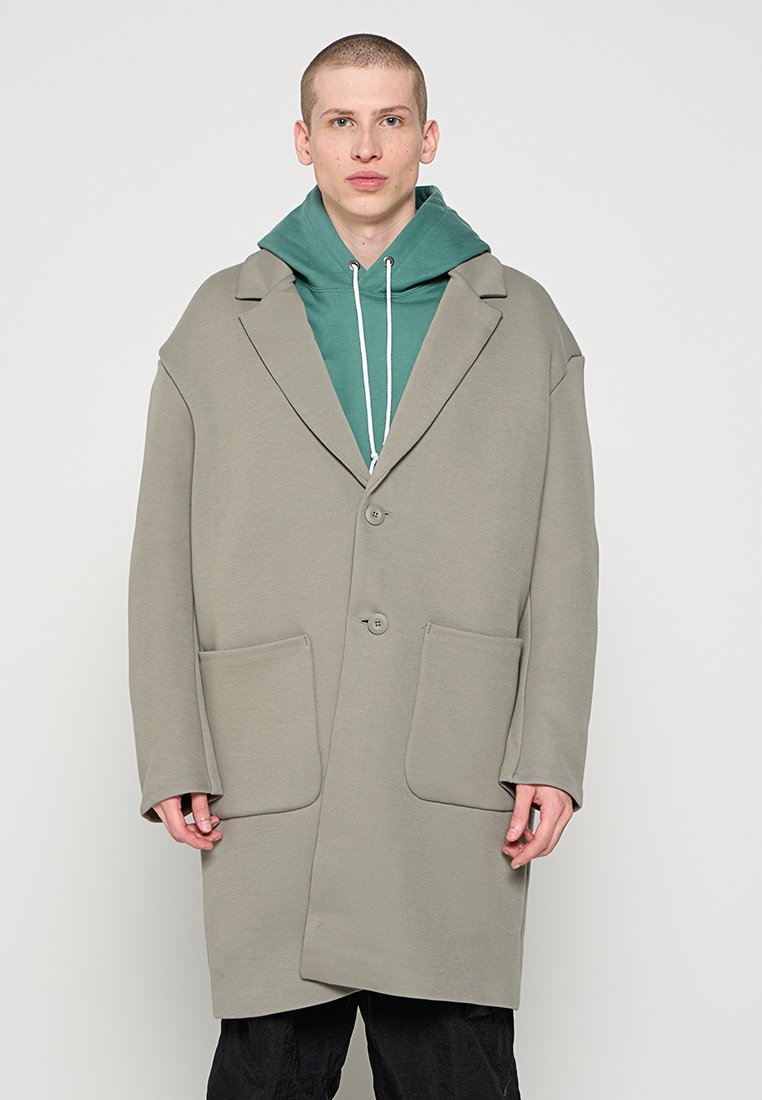 Nike Sportswear Mantel kaki