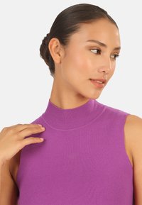 Apart Top - lila