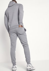 11 DEGREES JOGGERS - Pantalones deportivos - grey
