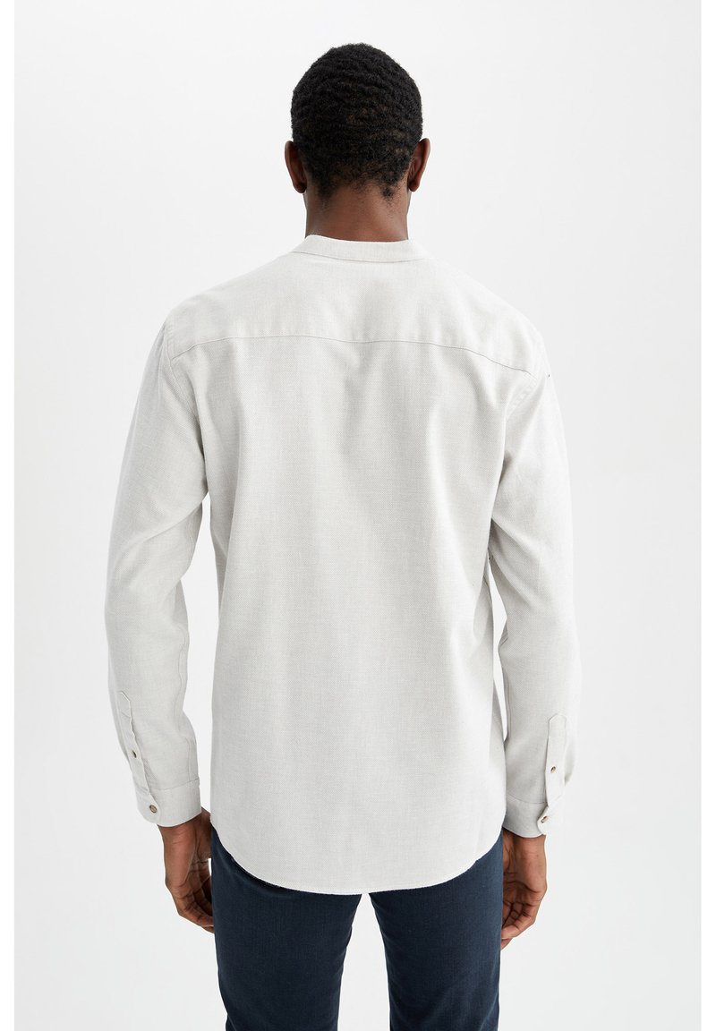 Herren Freizeithemden | DeFacto NEW REGULAR FIT Hemd grey/hellgrau - SQ23234 Herren Freizeithemden | DeFacto NEW REGULAR FIT Hemd grey/hellgrau - SQ23234
