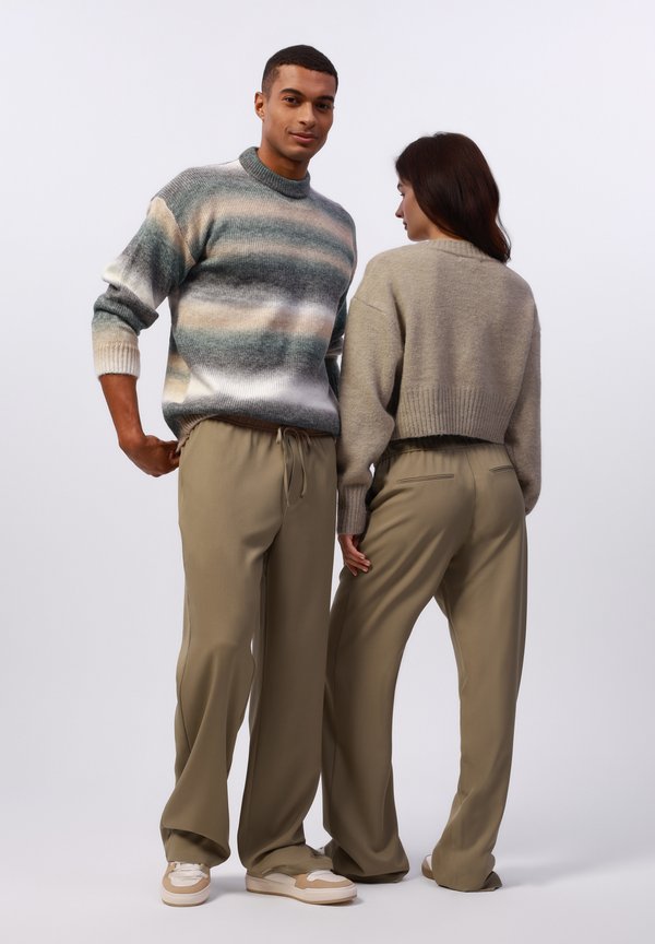 UNISEX - Trousers - khaki4