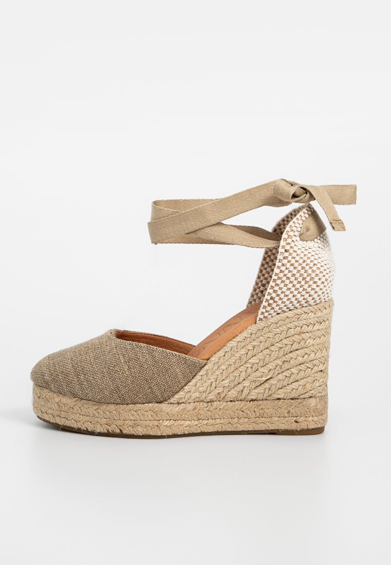 Kanna Sleehakken beige