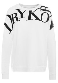 Vit sweatshirt med lång ärm som har stor svart text "DRY KOR" i olika orienteringar över framsidan. Mjuk tyg, round neck.
