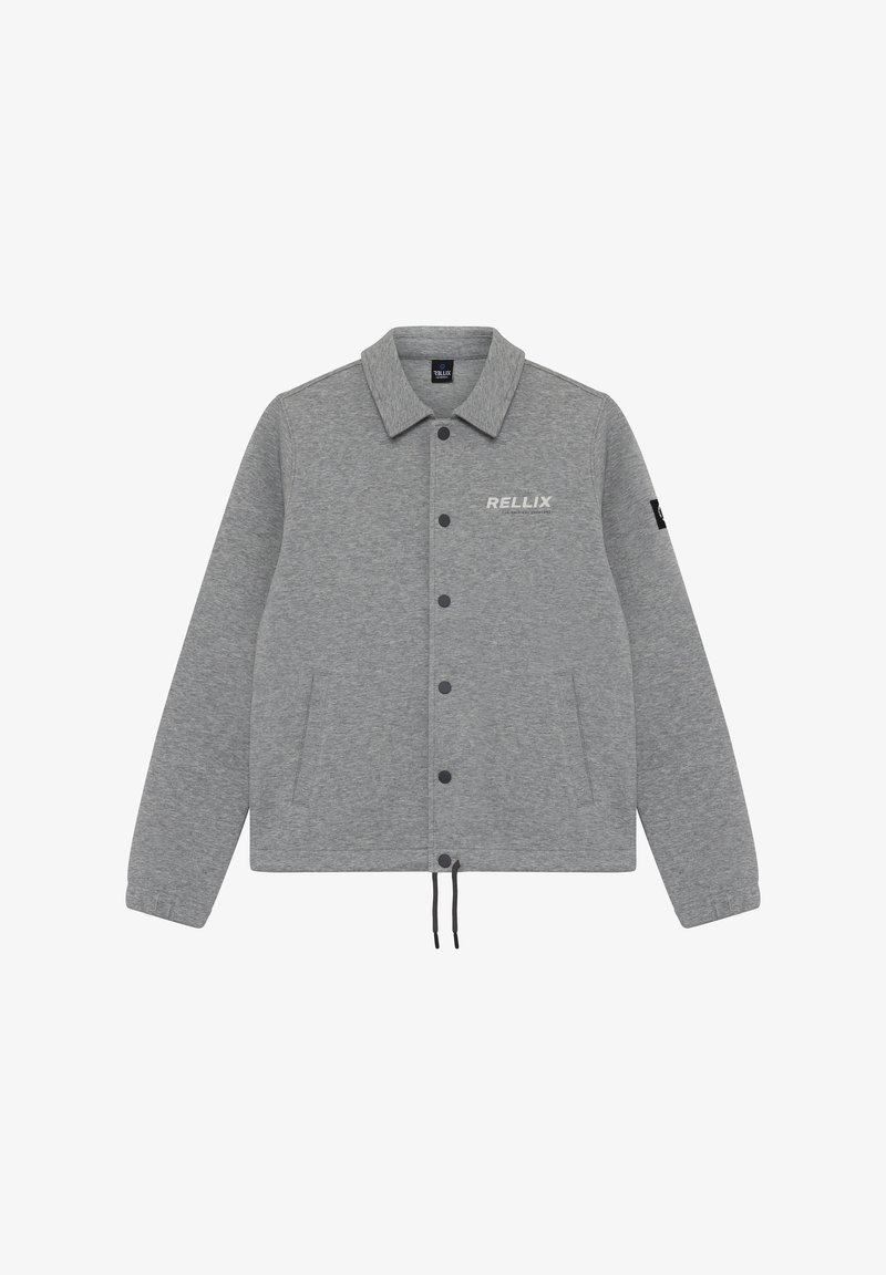 Grå sweatshirtjakke med krave, trykknaplukning, to sidelommer og et trykt logo på brystet. Har snøre ved kanten.