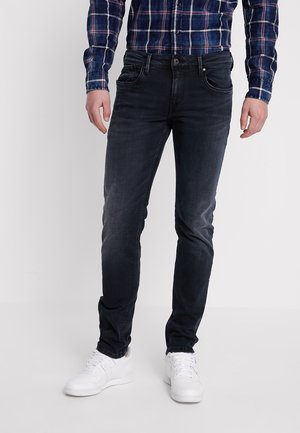 Jeansy Slim Fit