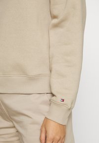 Tommy Hilfiger LOGO - Sweatshirt - beige