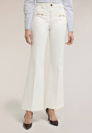 FLARE IN DRILL - Pantalon classique - bianco