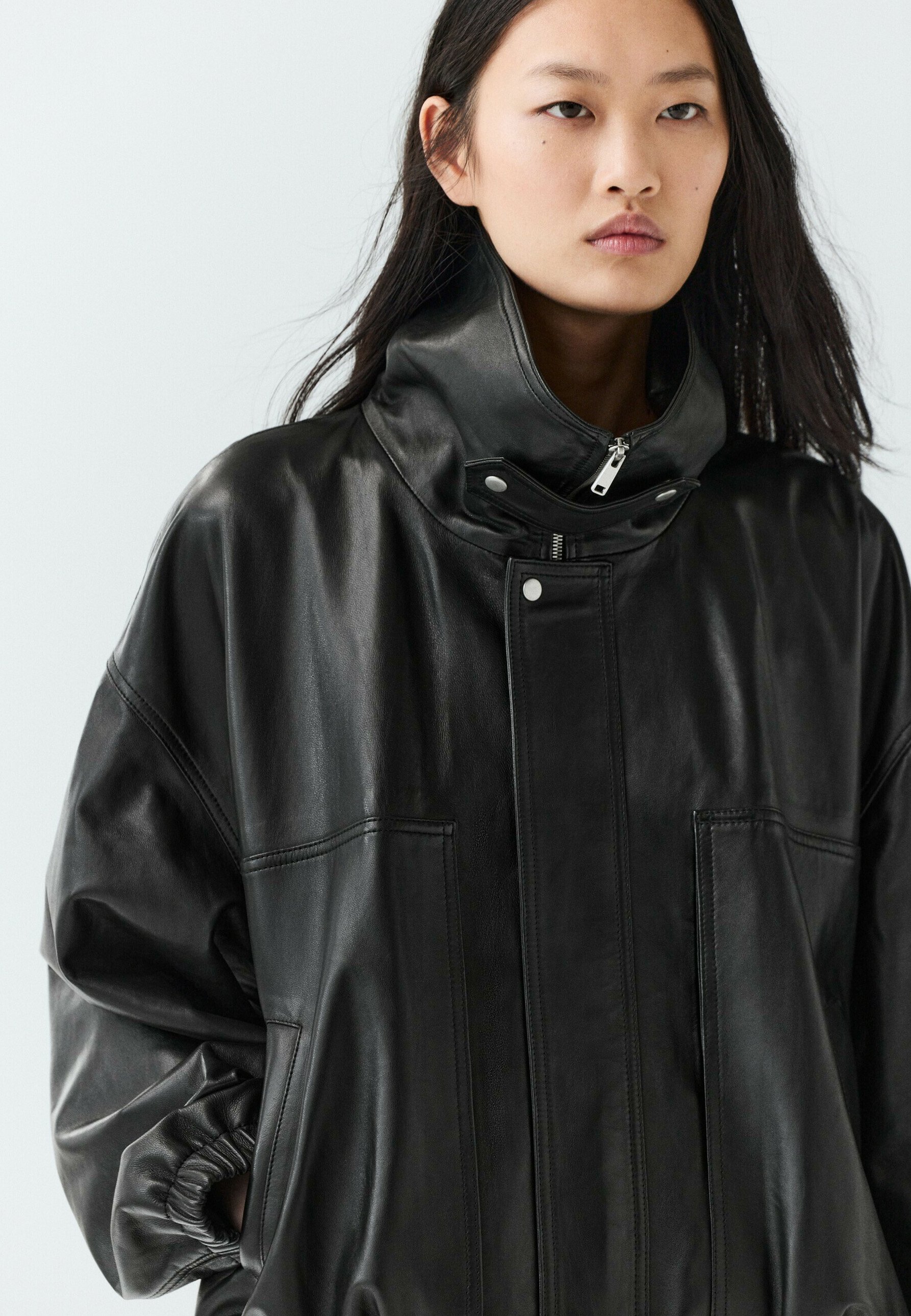 Massimo Dutti NAPPA LEATHER BOMBER JACKET - Leather jacket - black