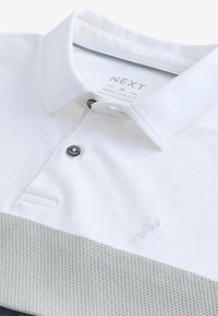Next CHEST BLOCK STANDARD - Pikeepaita - grey white