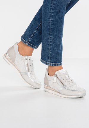 Sneakers - silver-coloured