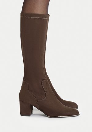 COSSACK CEO - Kozaki