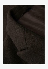 Geselecteerd, dark brown