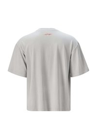 Grijze katoenen T-shirt met een relaxte pasvorm, korte mouwen en een ronde halslijn. Beschikt over een klein rood logo detail op de bovenrug.