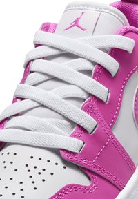 Jordan JORDAN 1 UNISEX różowy