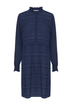 Navyblaues Kleid mit hohem, gerafftem Kragen, langen Ärmeln, Knopfverschluss und horizontaler Streifenstruktur. Es hat eine geraffte Taille und Bündchen.