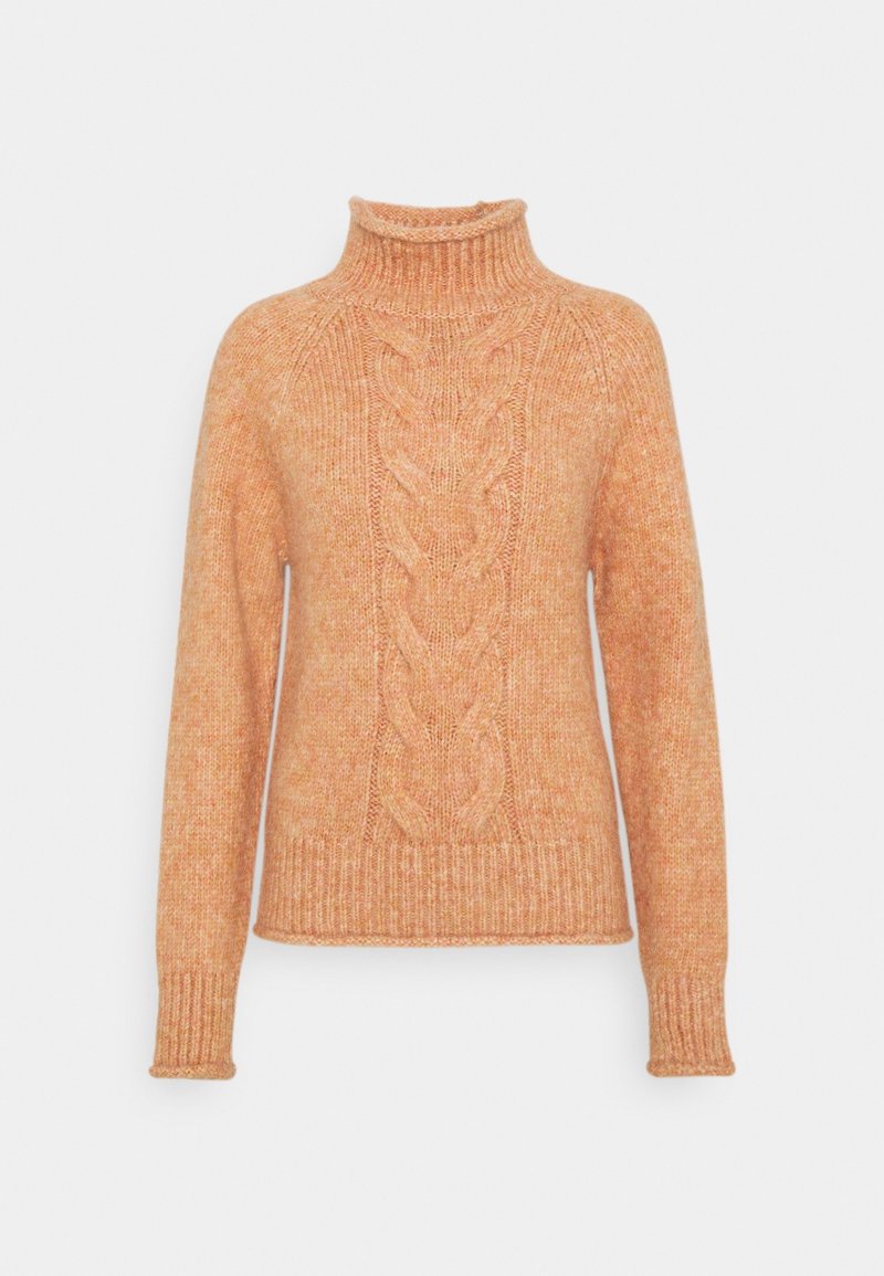 Pull à col roulé tricoté orange clair avec manches longues et motif torsadé central à l'avant.