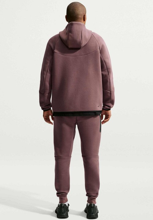 Nike Tech Fleece — foto 2