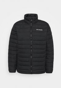 Giacca a collo alto nera in stile puffy, con zip frontale e design trapuntato orizzontale. Presenta il logo Columbia sul petto sinistro.