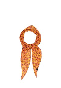 Unselected, exotic orange