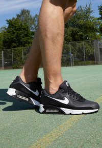 AIR MAX 90 - Sneaker low - black/white/metallic silver