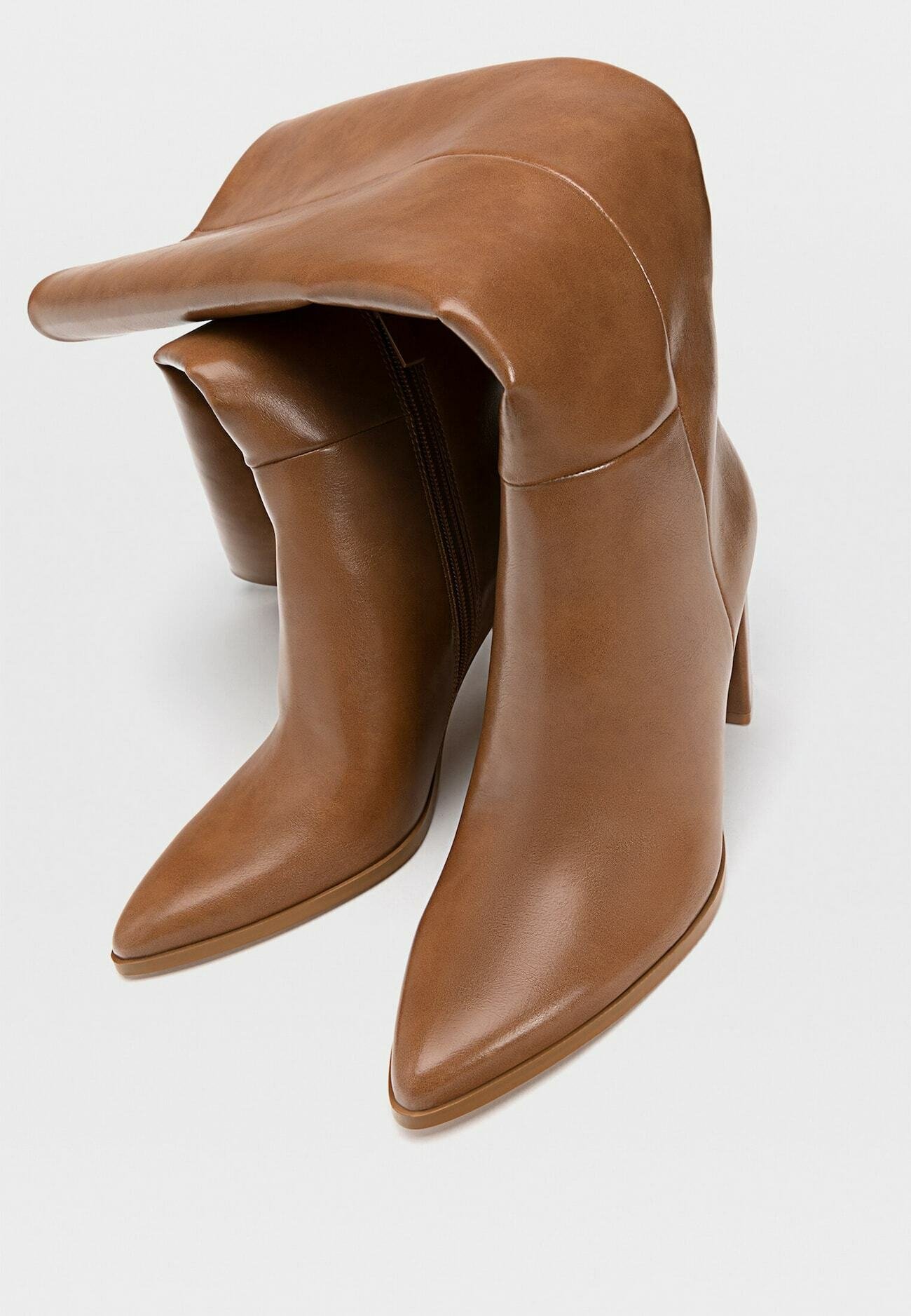 bottes camel stradivarius
