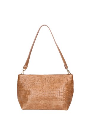 Borsa a mano in pelle marrone con texture a coccodrillo, forma rettangolare e tracolla singola attaccata con fibbie metalliche.