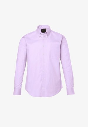 Světlofialová košile s dlouhým rukávem, zapínáním na knoflíky, límečkem a náprsní kapsou, zobrazena na bílém pozadí.