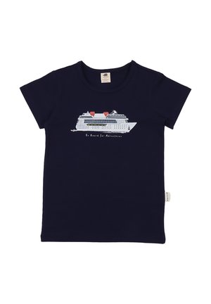 Marineblaue Kurzarmshirt mit einem weißen und roten Kreuzfahrtschiff-Grafik und dem Text "On Board for Adventures" auf der Vorderseite gedruckt.