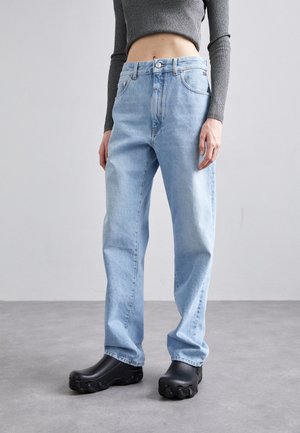 CHOKER TROUSERS - Jeans Straight Leg - light blue