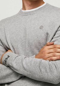 Pepe Jeans Sweter