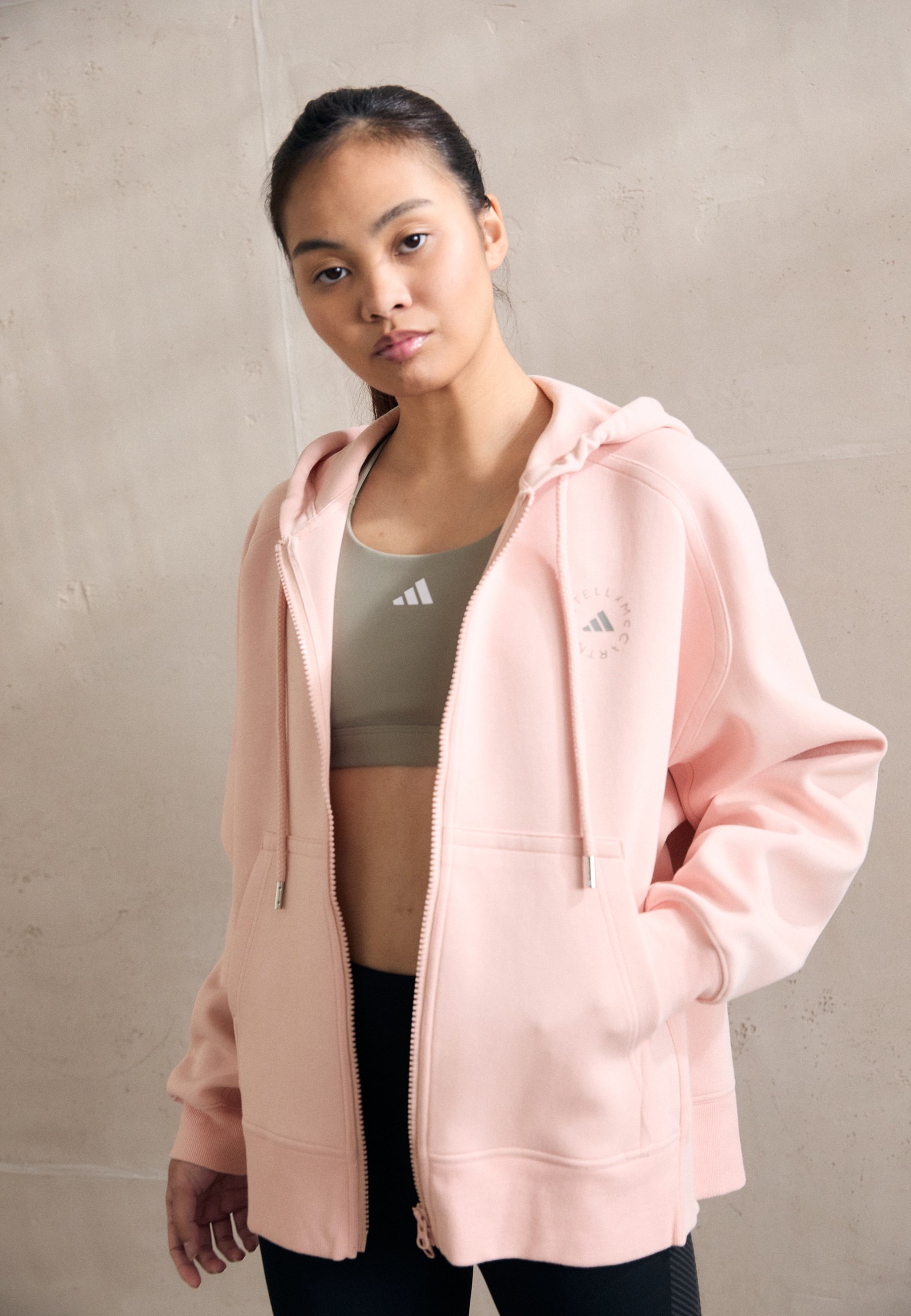 トップス adidas by Stella McCartney zip hoodie adidas by Stella McCartney Women's Full-Zip Hoodie - Black