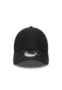 Casquette de baseball noire réglable en tissu, avec une visière incurvée, un logo brodé sur le côté et une surface texturée.