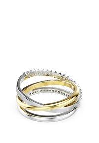 Vier ineinandergreifende Ringe in Silber- und Goldtönen, einer davon mit klaren Edelsteinen verziert und ein anderer mit einem strukturierten Rand.
