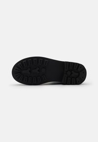Even&Odd Botas con plataforma - black