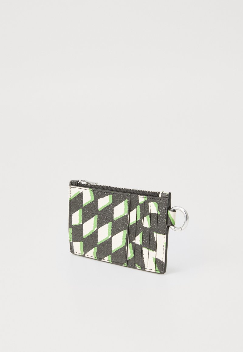 Cardholder made of textured black leather, featuring a geometric pattern in white and green. Includes a zip pocket and a metal ring.