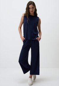 Jimmy Key ROUND NECK SLEEVELESS - Top - dark blue