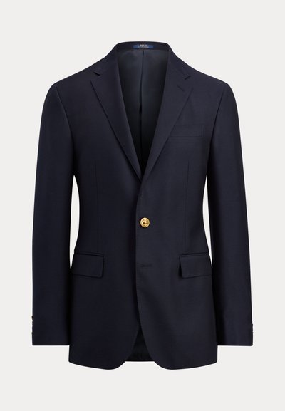 Marineblå herre blazer med hakrevers, enkelt guldknap lukning, klaplommer og brystlomme med kant.