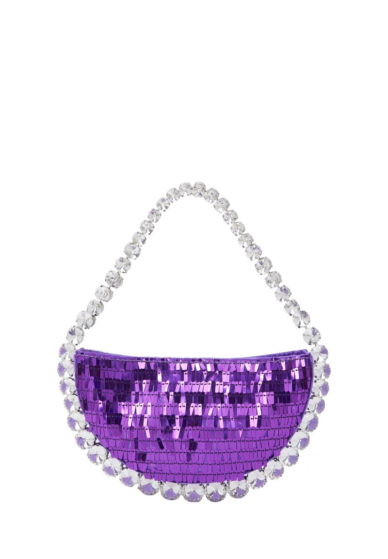 Lila flitteres kézitáska ívelt formával és rhinestone díszítésű füllel. A felülete fényes, flitterek mozaikmintájával.
