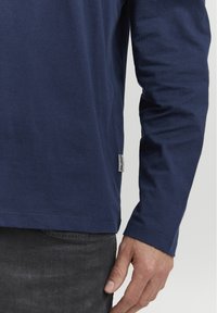 Blend BHTEE - Majica z dolgimi rokavi - dress blues