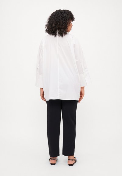 WEEKEND MaxMara Gombos blúz - bianco