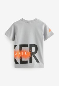 Baker by Ted Baker GRAPHIC REGULAR FIT - Triko s potiskem - grey