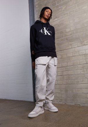 Calvin Klein Jeans CORE MONOGRAM HOODIE - Felpa - black