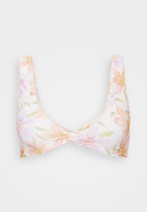 Haut de bikini floral avec des fleurs pastel sur un tissu côtelé blanc, doté d'un design torsadé au centre et de larges bretelles.