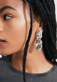 Pilgrim BLOOM EARRINGS - Uhani - silver plated