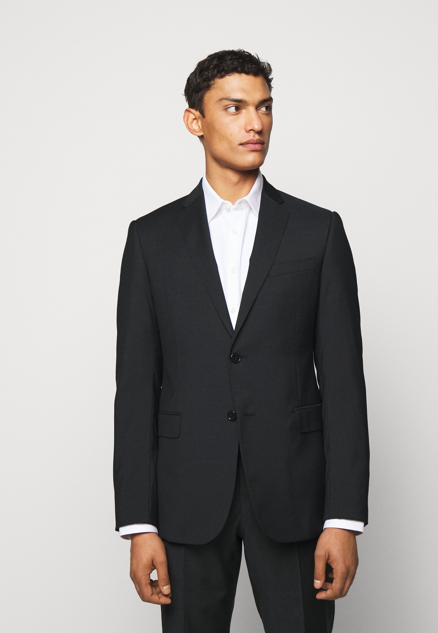 Armani kostym Clearance